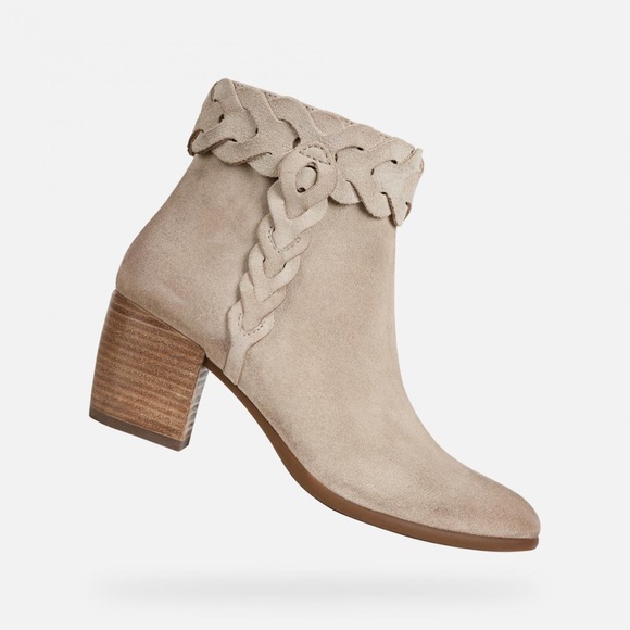 GEOX WOMENS LEATHER NEW LUCINDA LIGHT TAUPE NWT